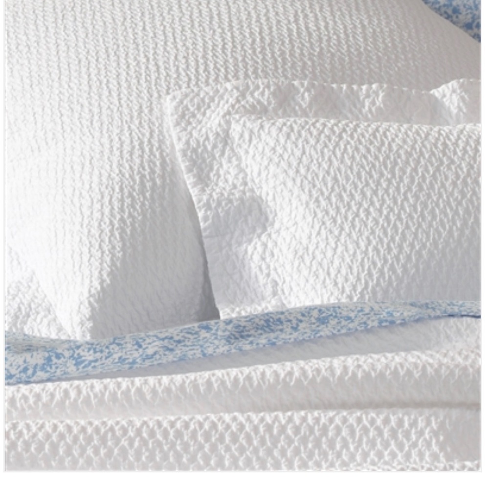 Matouk queen coverlet